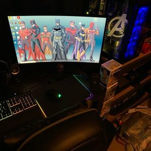 Digital Storm Gaming Pc with monitor and Corsair